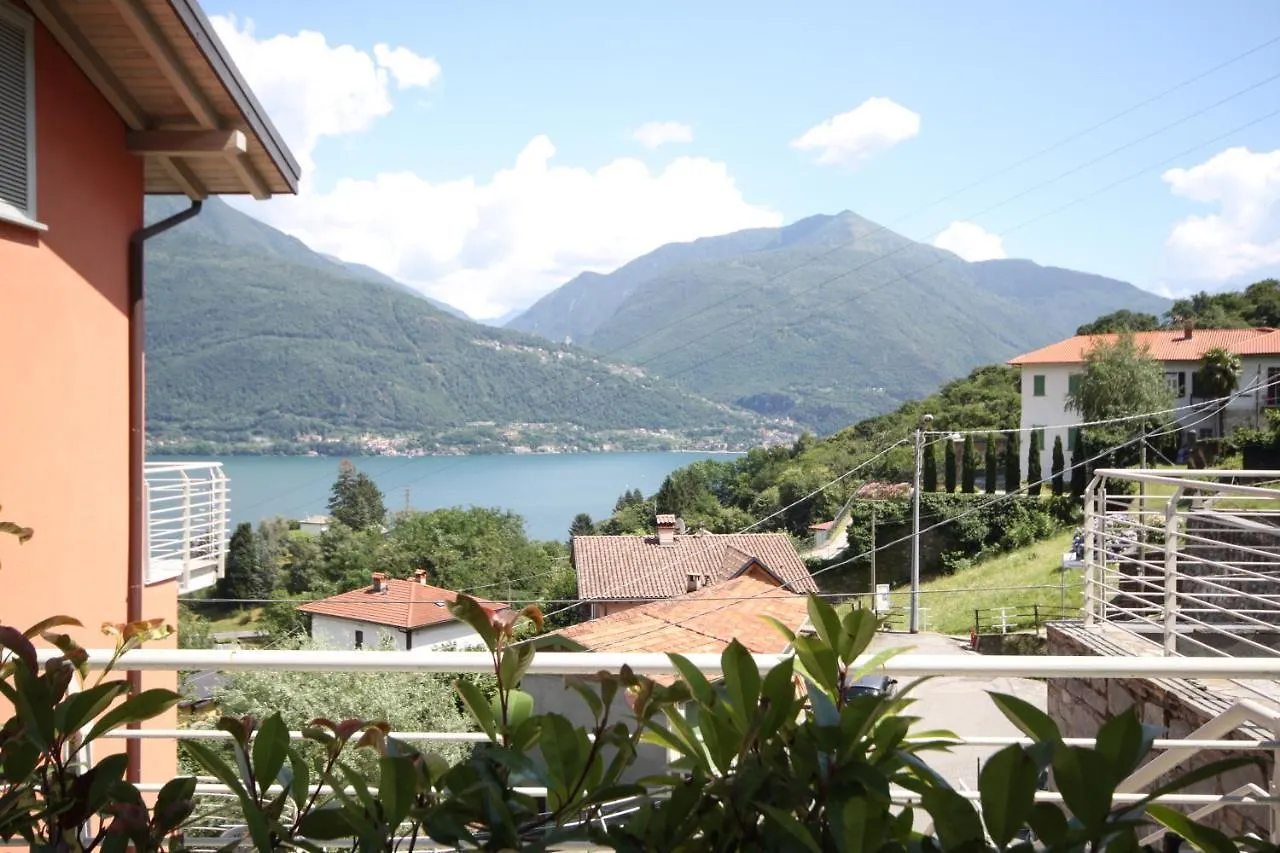 Sant'Anna New Flower 0*, Pianello Del Lario Italien